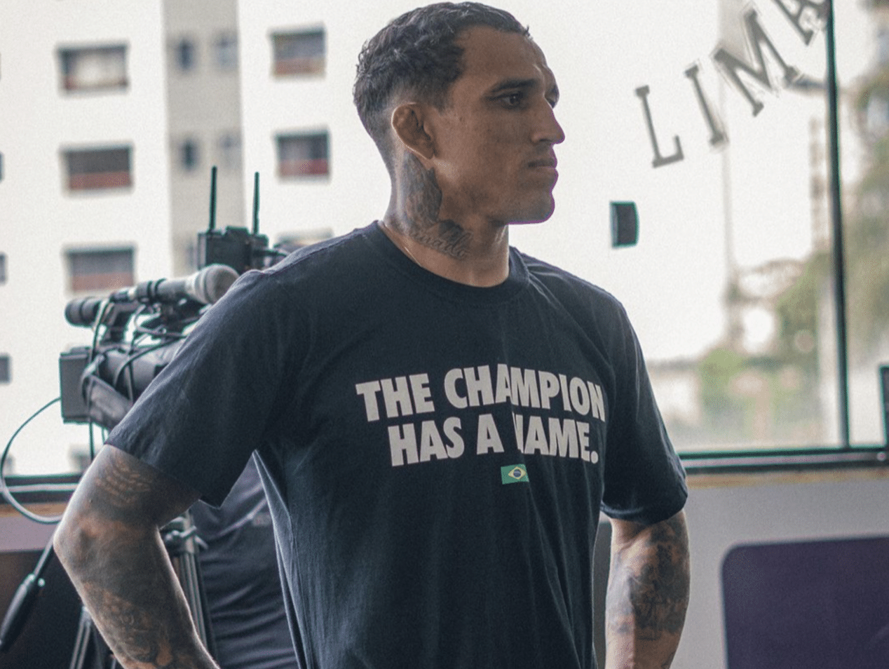 Charles Oliveira