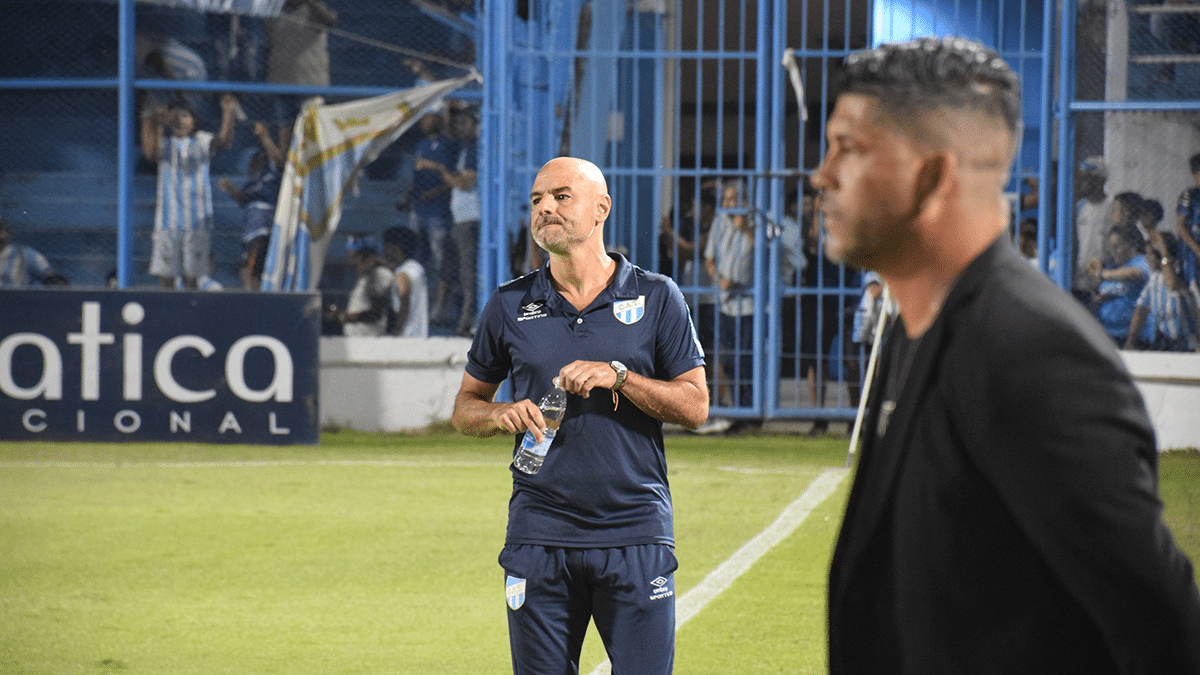 Las Alineaciones De Instituto Vs Atlético Tucumán Por La Copa De La