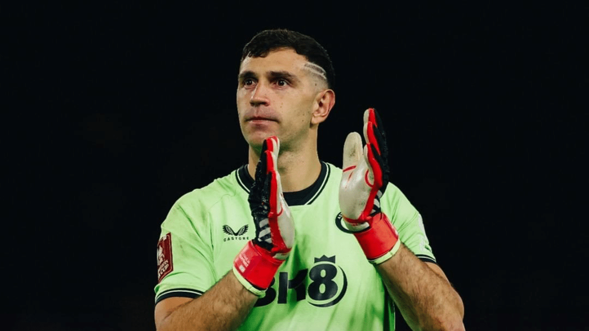 Dibu Martínez