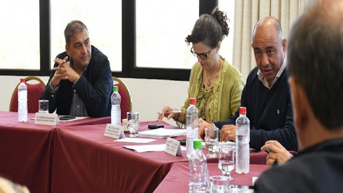 funcionarios de Sáenz