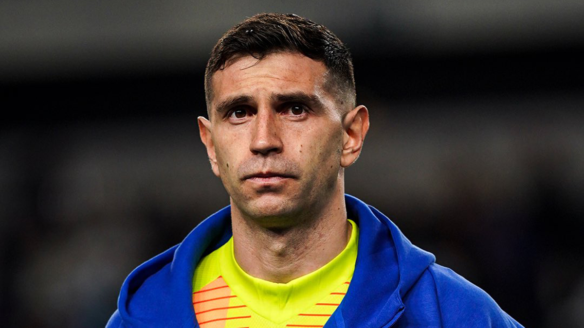 Dibu Martínez