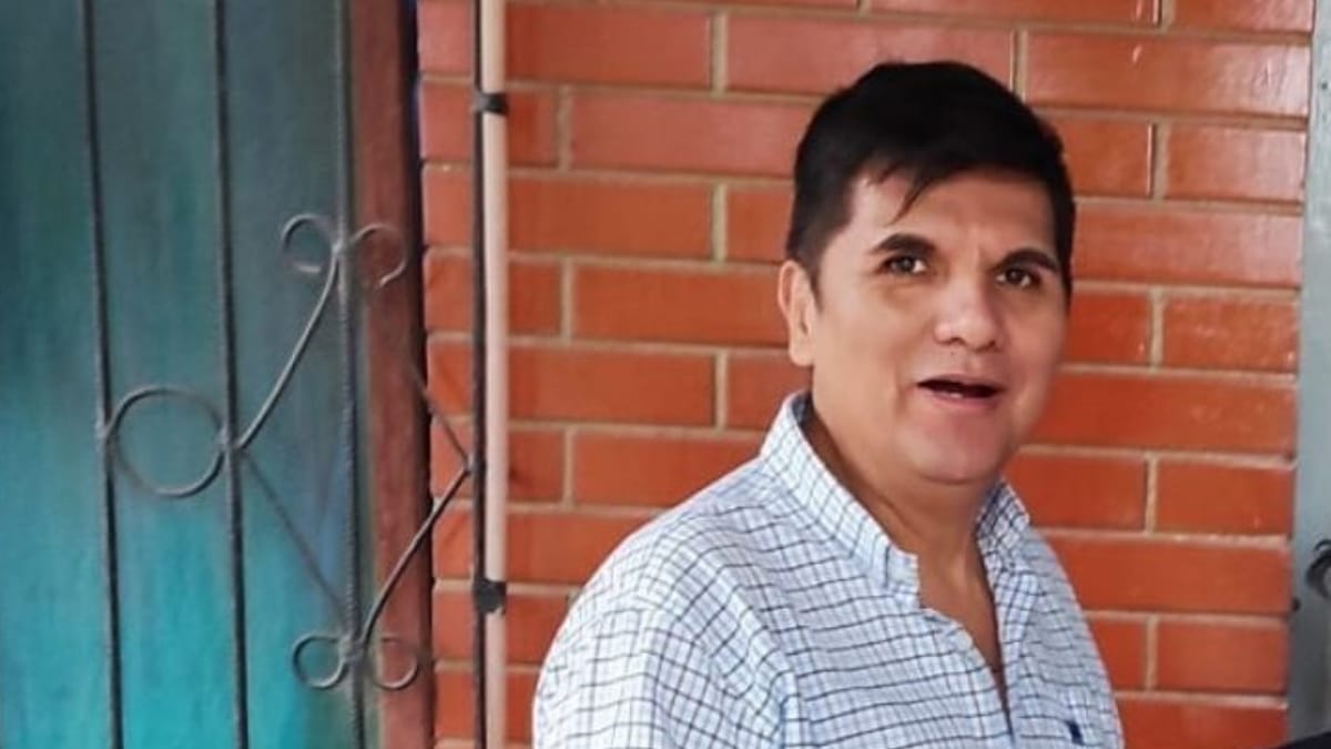 Carlos Martínez - Aguas Blancas