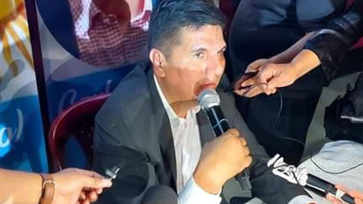 Carlos Martínez - Aguas Blancas